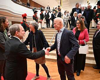 Oberbürgermeister begrüßt Besucher