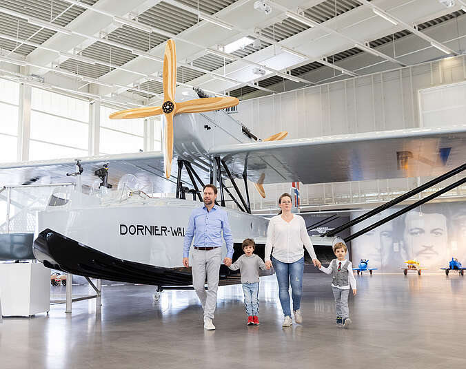 Flugzeug in der Ausstellung des Dornier Museums