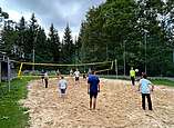 Beachvolleyball an der Hütte