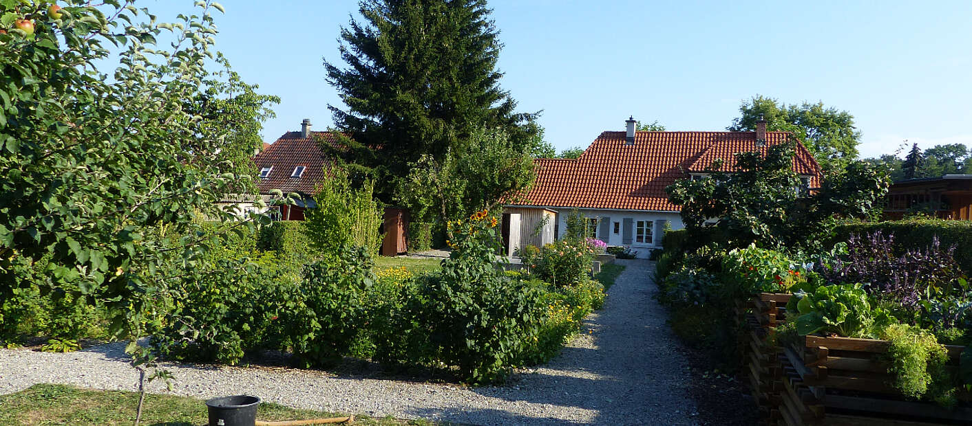 Schulgarten im Zeppelin Dorf